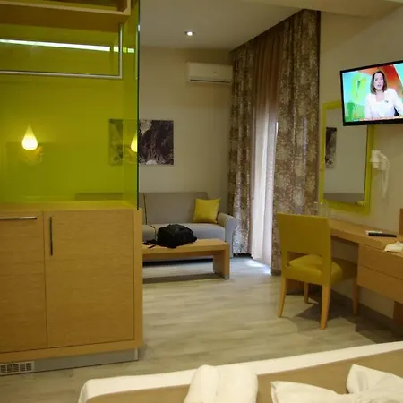 George Hotel
