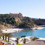 호텔 The George - Hospitality Beyond 리메나리아