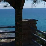 The George - Hospitality Beyond 2* 리메나리아