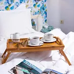 The George - Hospitality Beyond 2* 리메나리아