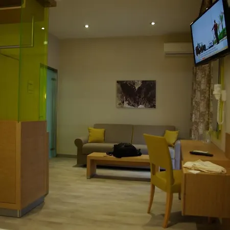Hotel George Hotel 2*