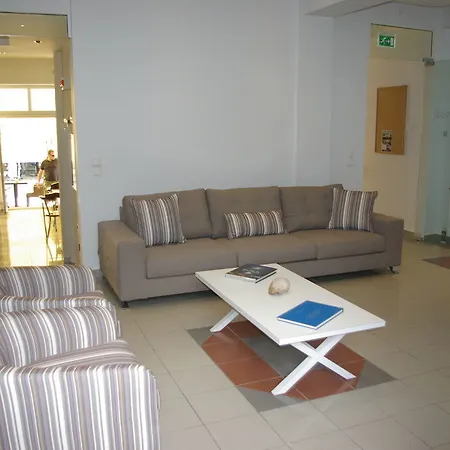 George Hotel 2*