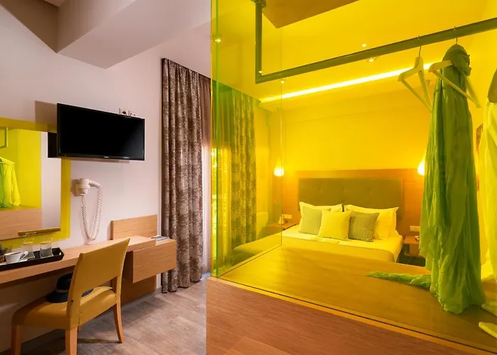 The George - Hospitality Beyond Limenária